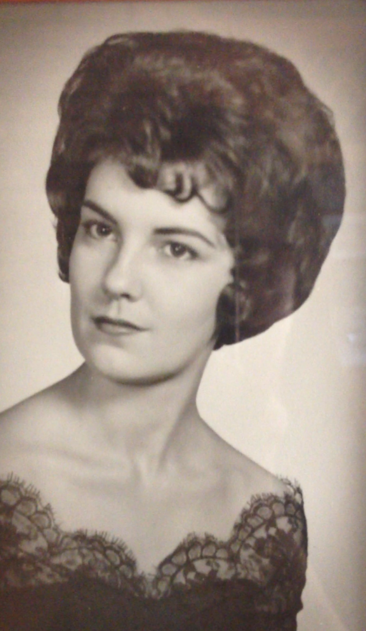 Kimberly Wiseman's Mom, Judy Cummings Kimberly Wiseman's Mom, Judy Cummings